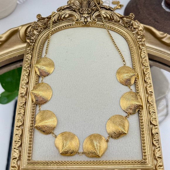 Gold Seashell Statement Necklace & Earring Set – Stainless Steel, PVD plating - Picture 14 of 16